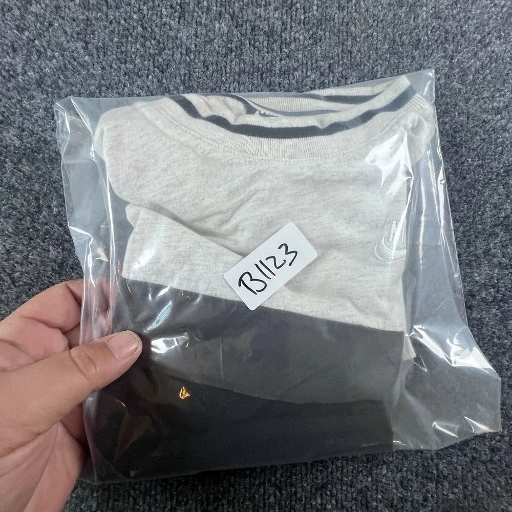 Nike Air Authentic Sportswear T-Shirt Boy's Large Gray Black Colorblock Logo Tee